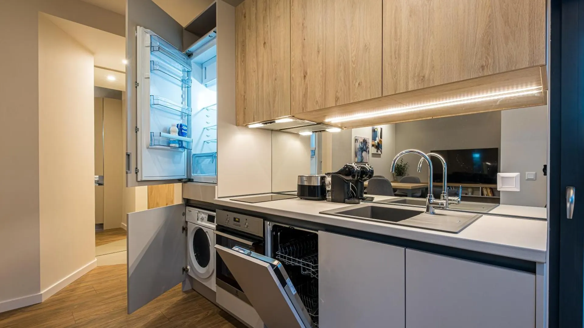 Apartment North 21 - Brand New Modern 1Bd Apt In Sofia Center By Flat Mаnager Bulgaria