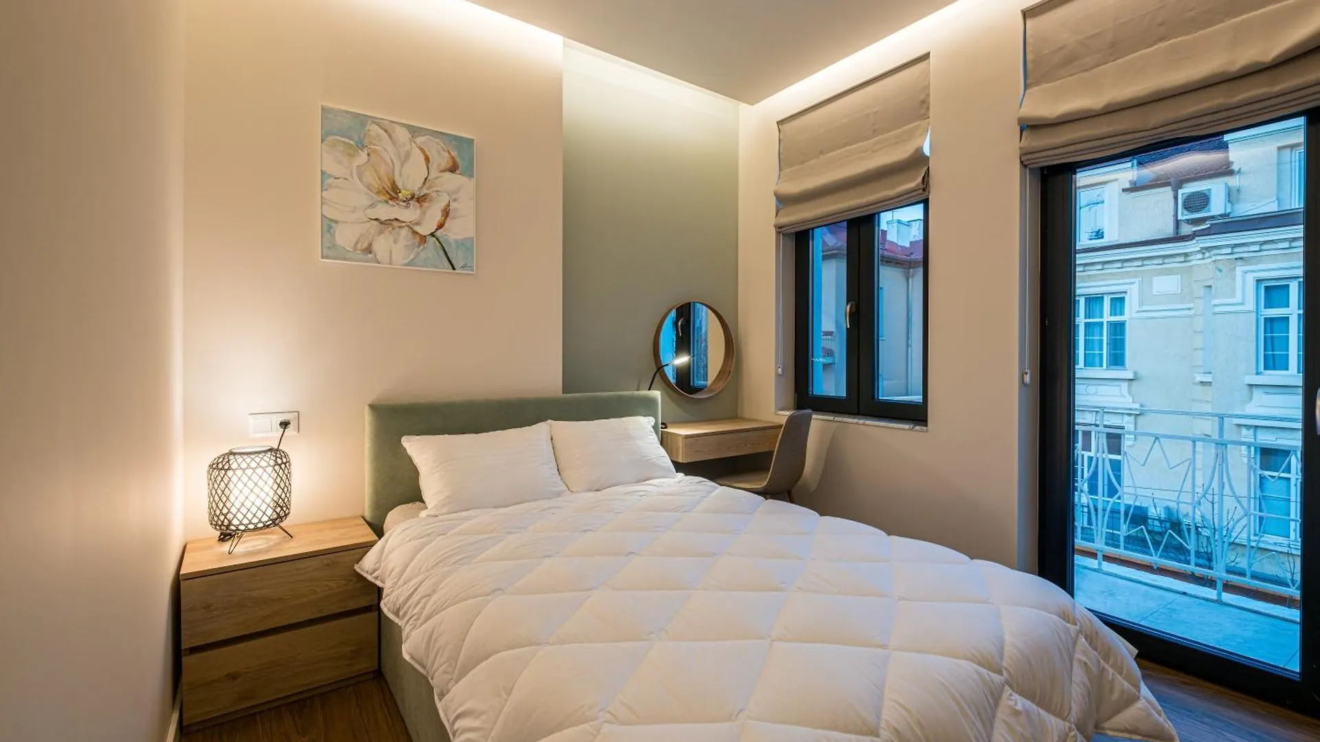 North 21 - Brand New Modern 1Bd Apt In Sofia Center By Flat Mаnager Lägenhet