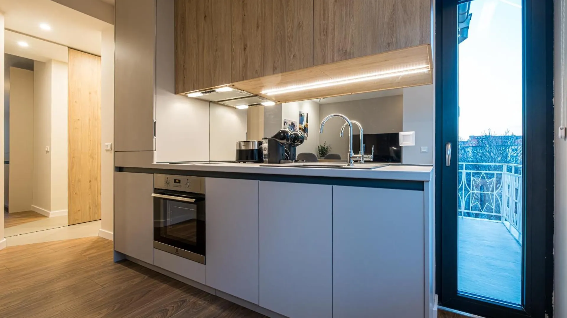 North 21 - Brand New Modern 1Bd Apt In Sofia Center By Flat Mаnager
